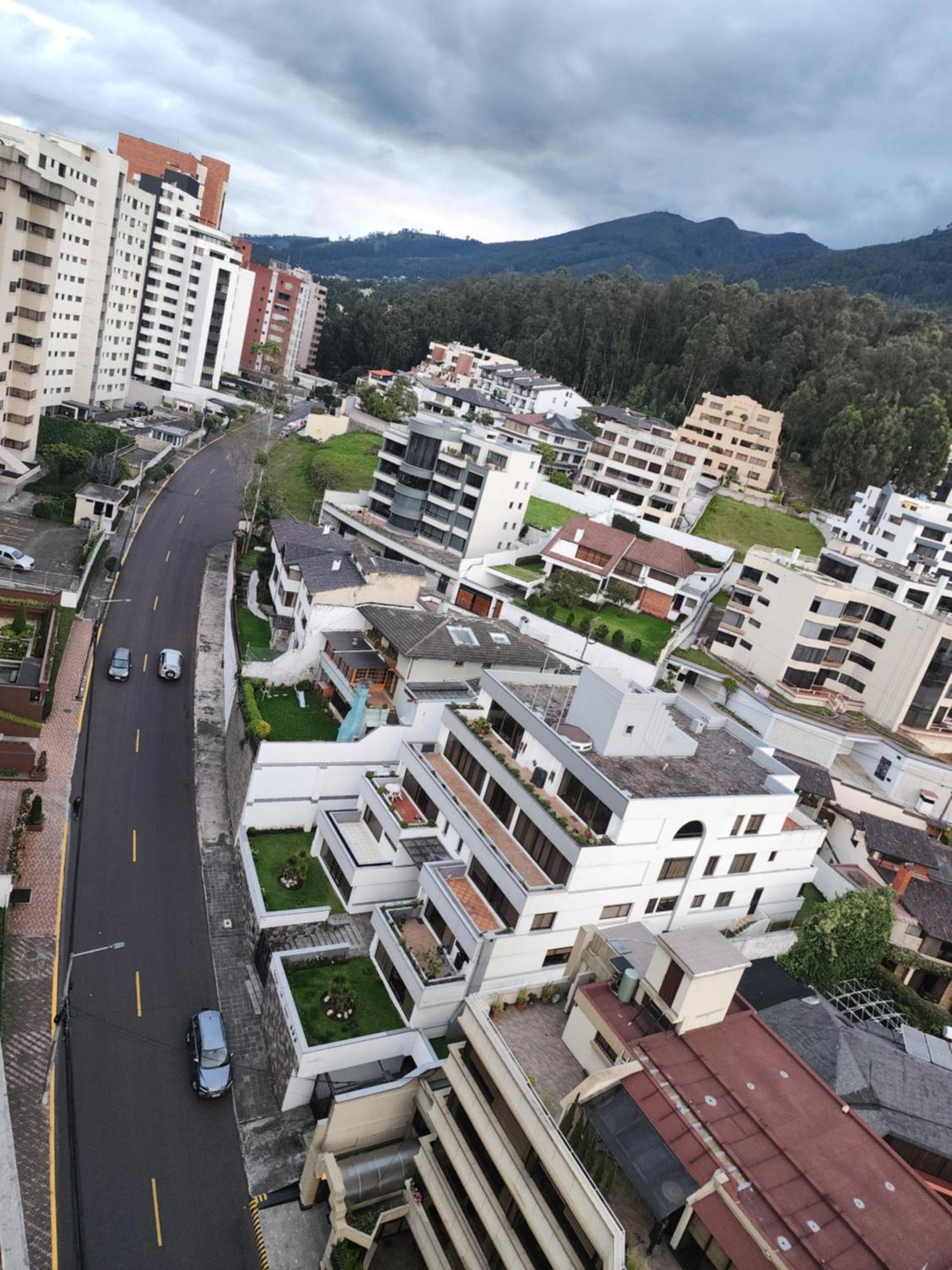 Cama King, Piscina En Suite De Lujo En Zona Privilegiada Y Centrica Quito Exterior photo