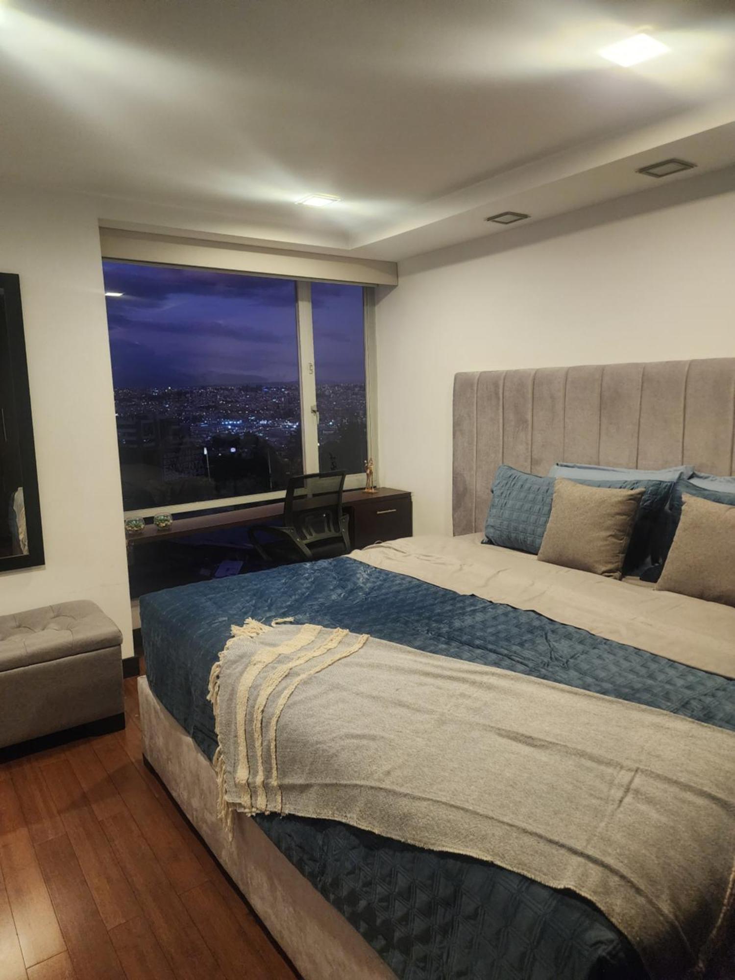 Cama King, Piscina En Suite De Lujo En Zona Privilegiada Y Centrica Quito Exterior photo