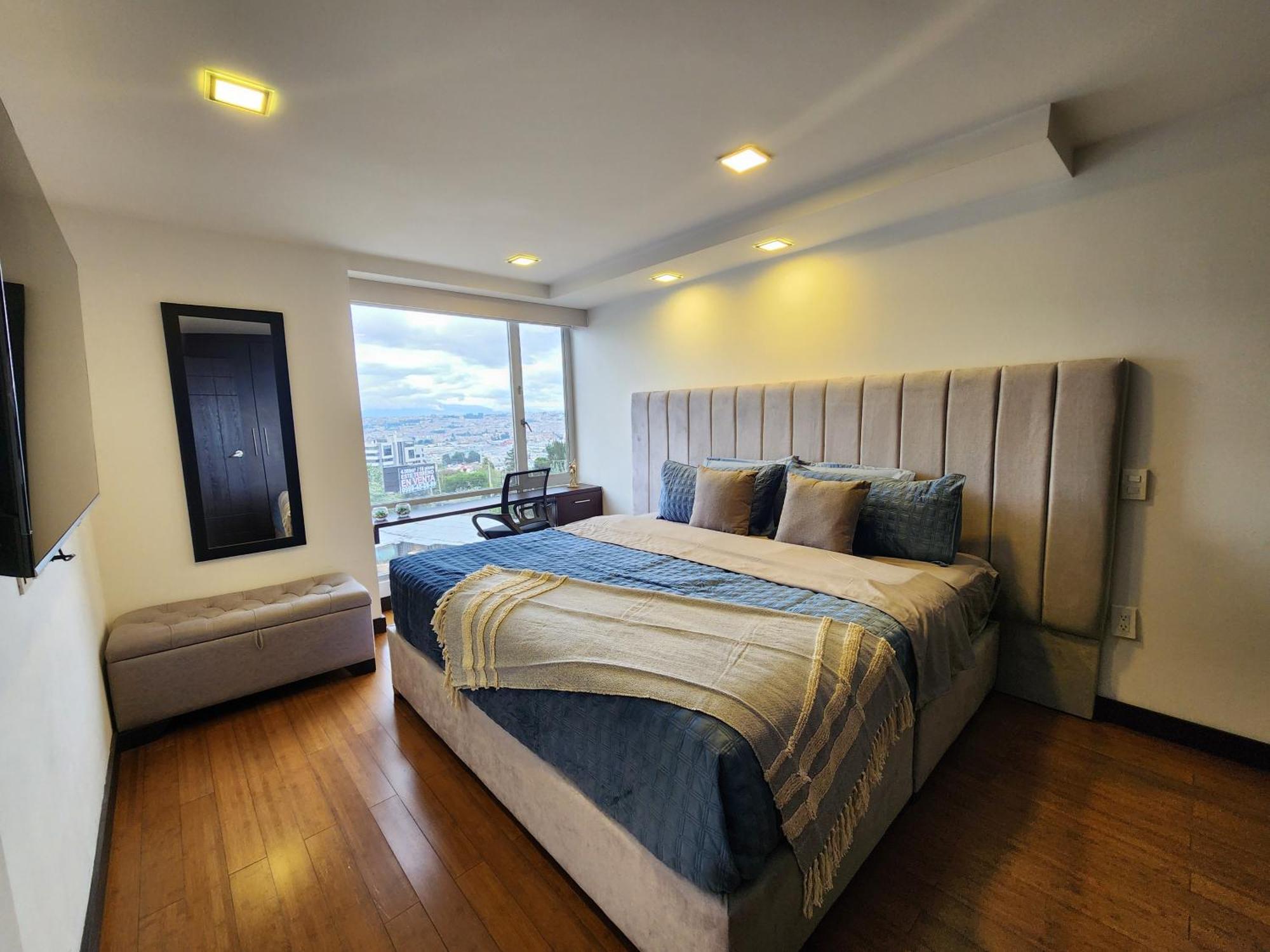 Cama King, Piscina En Suite De Lujo En Zona Privilegiada Y Centrica Quito Exterior photo